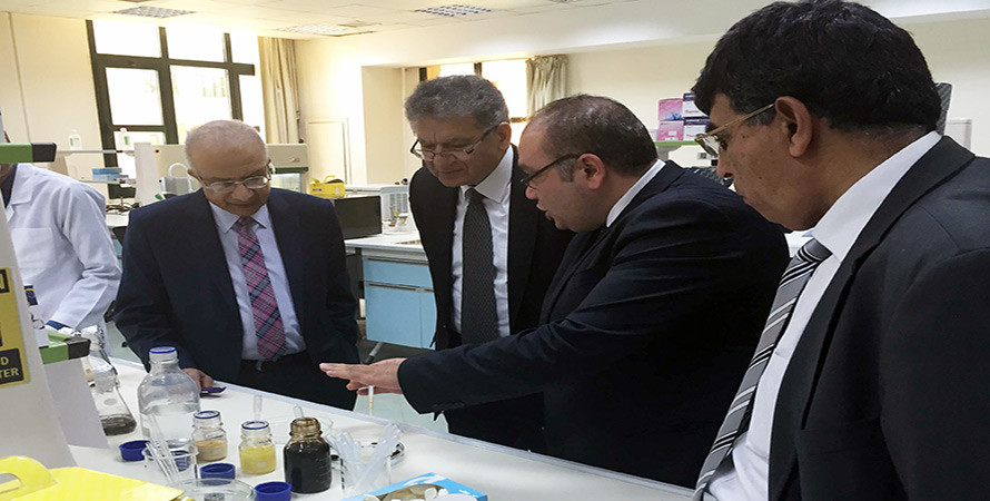 a7ffca4f6584ca147d0cb906d4d404f6